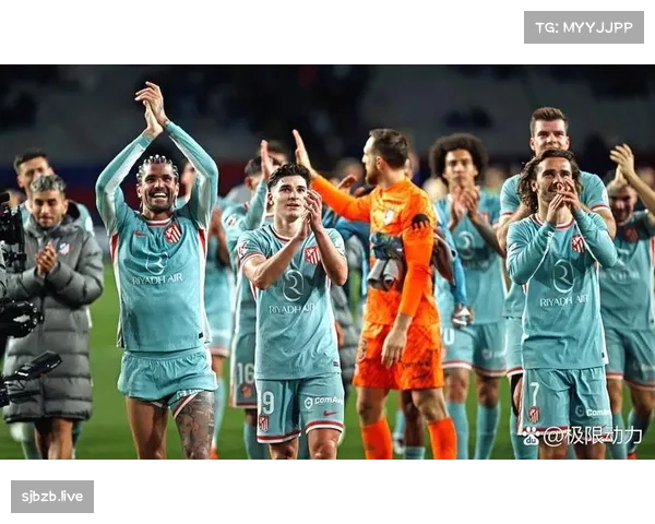 巴萨逆袭登顶西甲榜首 皇马落后3分争冠形势扑朔迷离